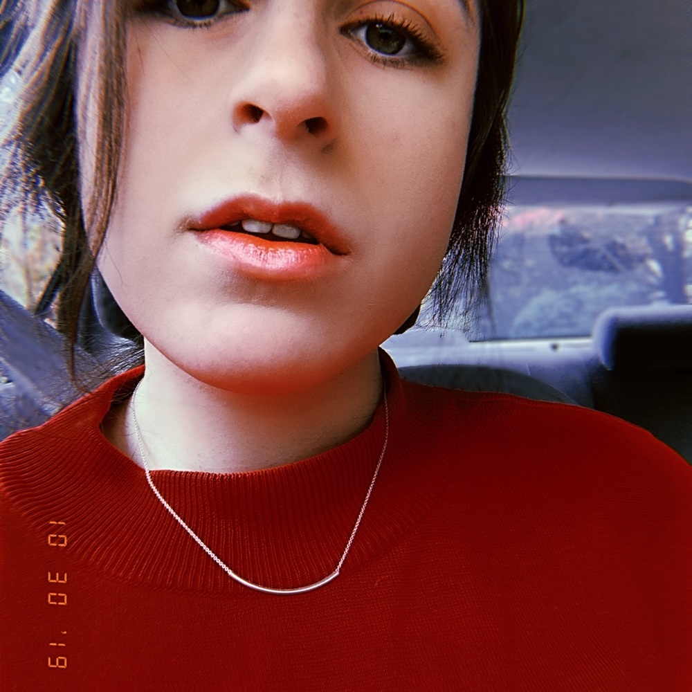 Meet your Posher, Leah